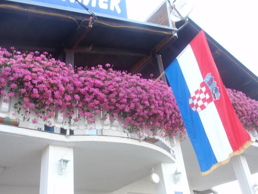 Hotel House Zupan Rakovica Exterior foto